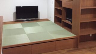 テレビを置いた畳スペース