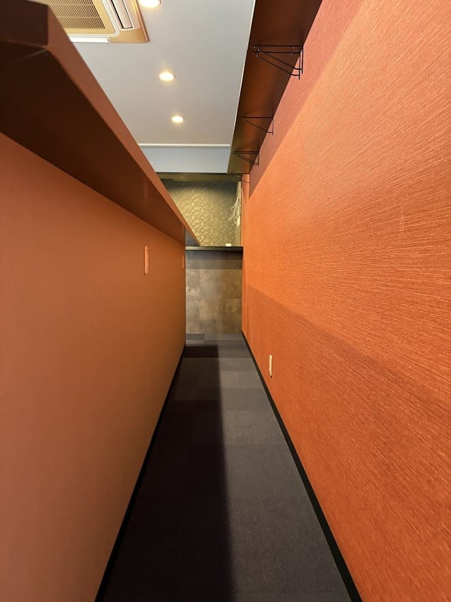 カウンター内側