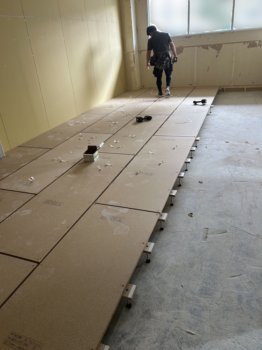 フリーフロアー施工