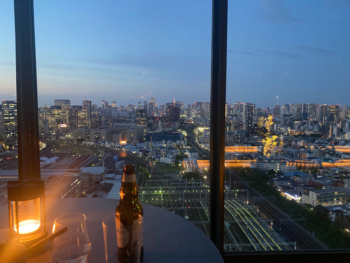 夕暮れの夜景